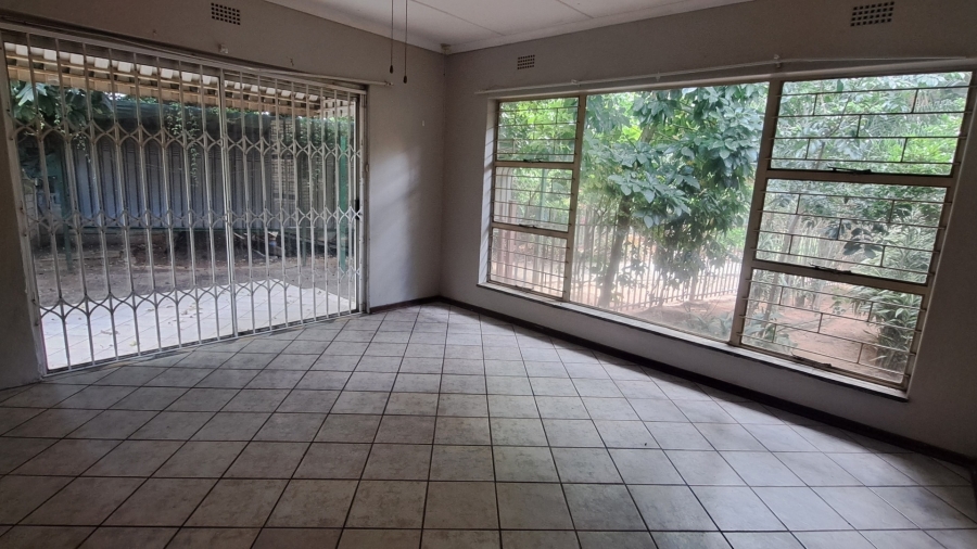4 Bedroom Property for Sale in Protea Park North West